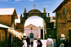 10-Taquile-Portal-Entrada