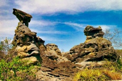 25-Pedra-da-Máquina-de-Costura