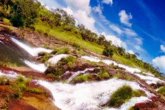 02-Cachoeira-Rio